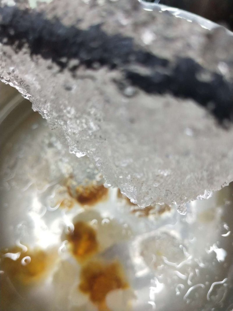 雪燕拉丝前几年四五百一公斤现在低价抛售胶原蛋白