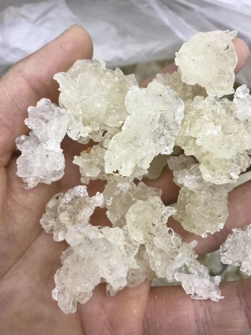 雪燕拉丝前几年四五百一公斤现在低价抛售胶原蛋白
