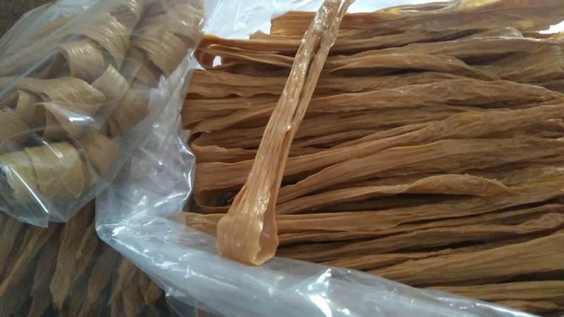 农家无添加无色素腐竹。不脱桨