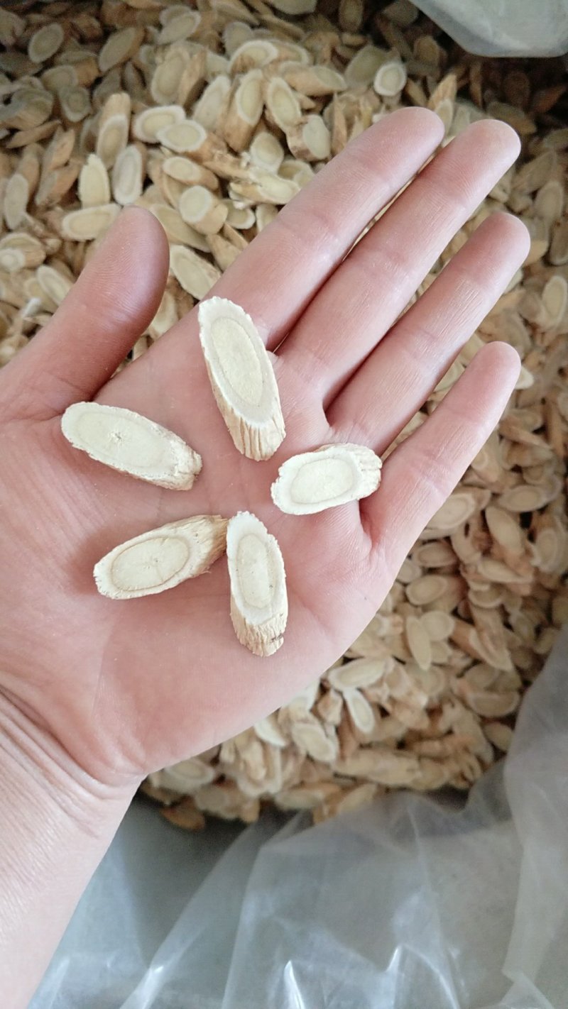 振兴药材批发供应指甲片黄芪规格齐全产地直供一手货源全国发货