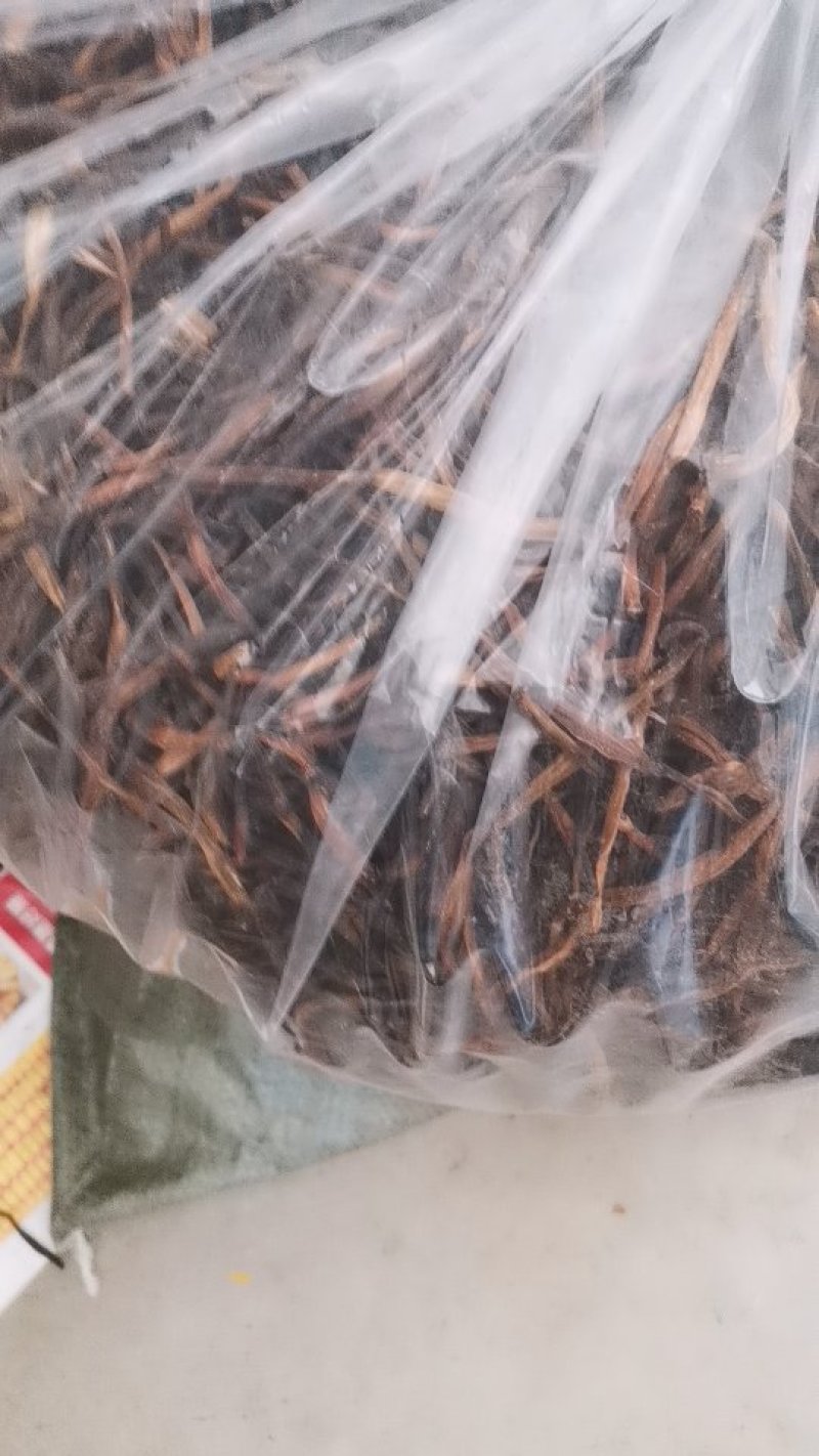 优质无硫，纯手工大锅蒸制，颜色带黑色，但清香味浓。
