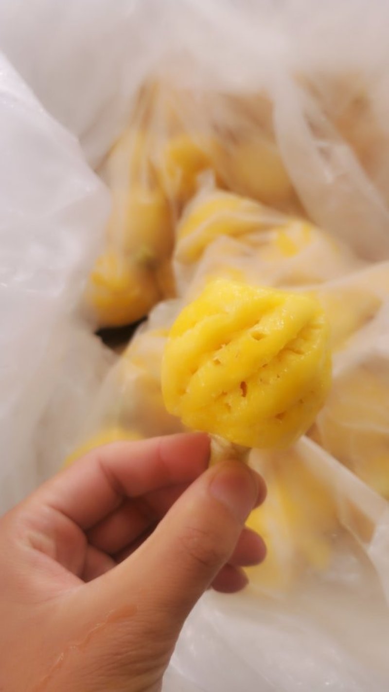正宗泰国进口纯甜削皮小菠萝又脆又甜，好吃的菠萝