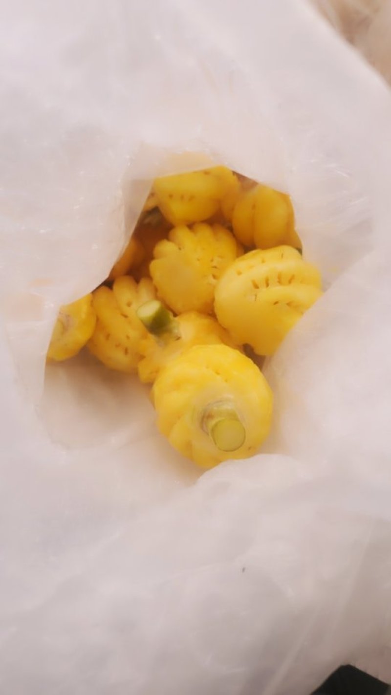正宗泰国进口纯甜削皮小菠萝又脆又甜，好吃的菠萝