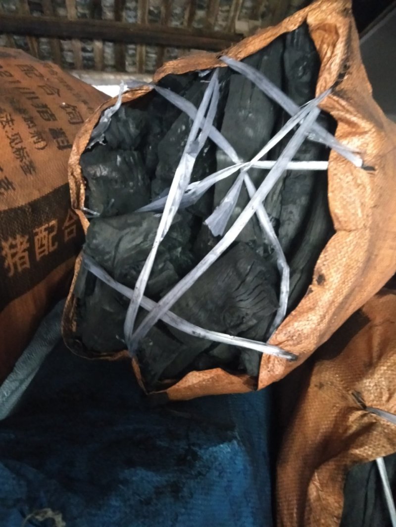 机制木炭，栗木炭