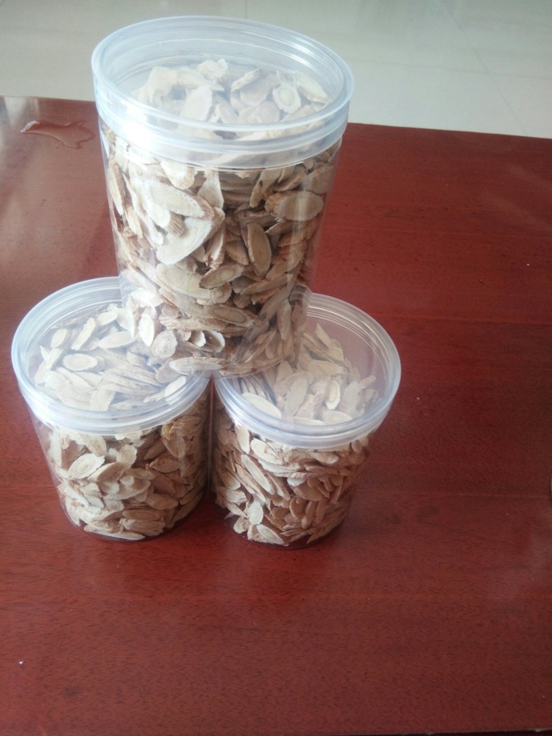 精品黄芪片人工自己种植自产自销无任何添加剂