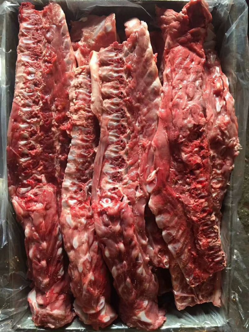 乳牛脊骨牛蝎子自助餐，含肉多货源充足质量保证