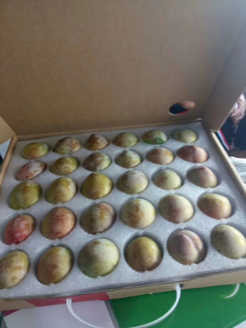 桃形李，