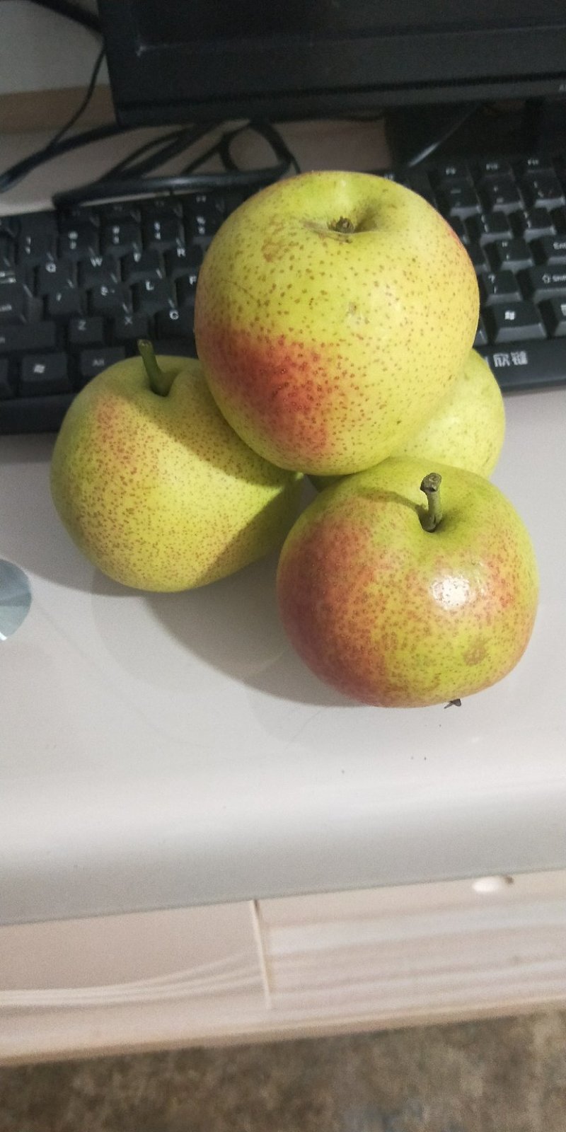 精品红梨大量上市有需要的赶快联系我！晚了就没货量了！
