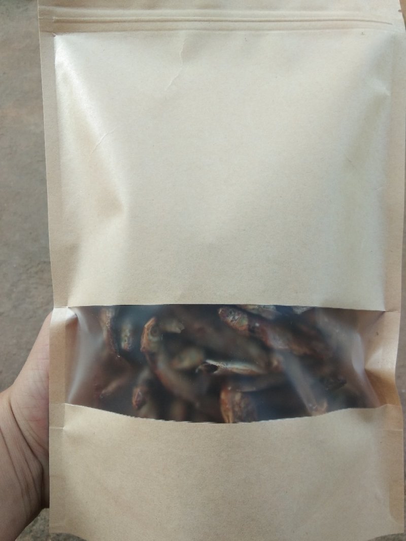 醴陵风味火焙鱼.3到4厘米长，自然生长捕捞。