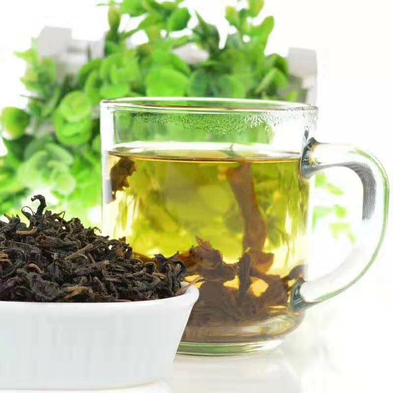 古侗寨深山里的野生藤茶