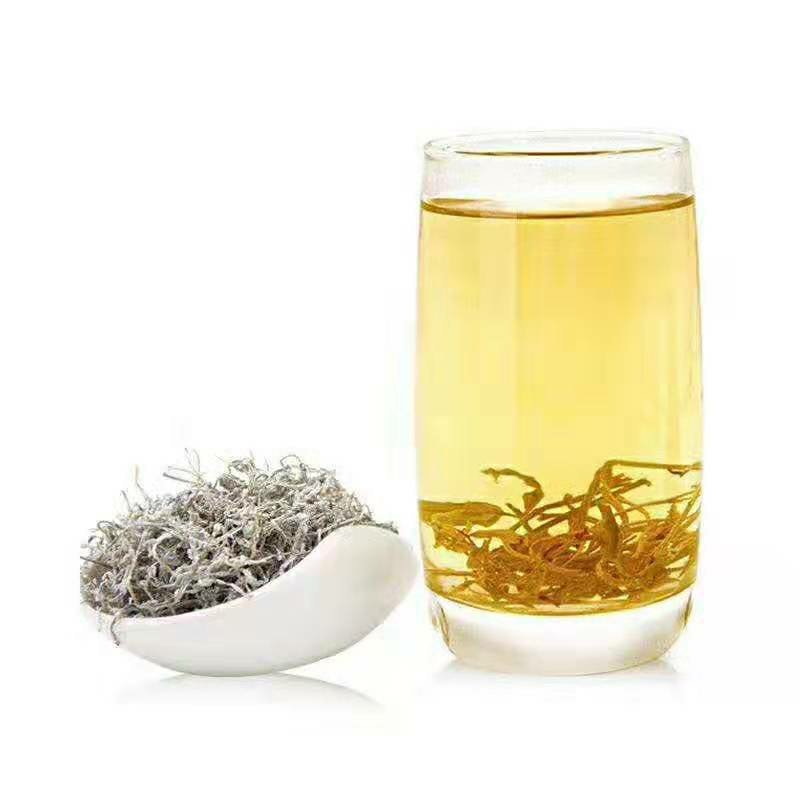古侗寨深山里的野生藤茶