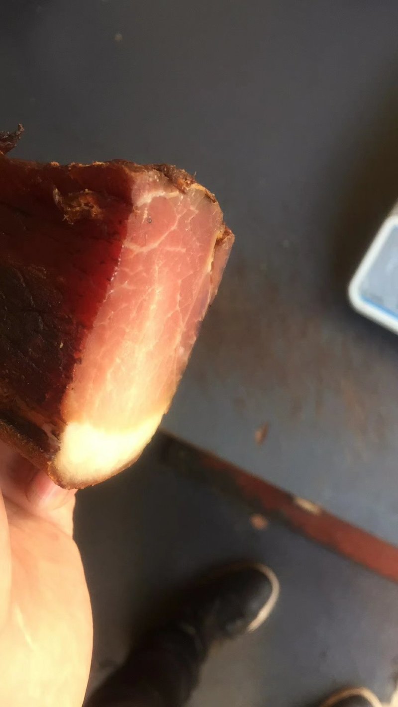 正宗农家土猪土家腊肉，腊香满口，熏香扑鼻，腊味醇厚
