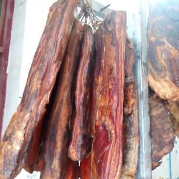 正宗农家土猪土家腊肉，腊香满口，熏香扑鼻，腊味醇厚