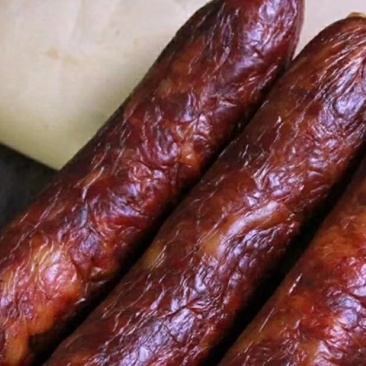 腊香肠土家腊肠，精选好肉制作，麻辣口味，舌尖上的味精