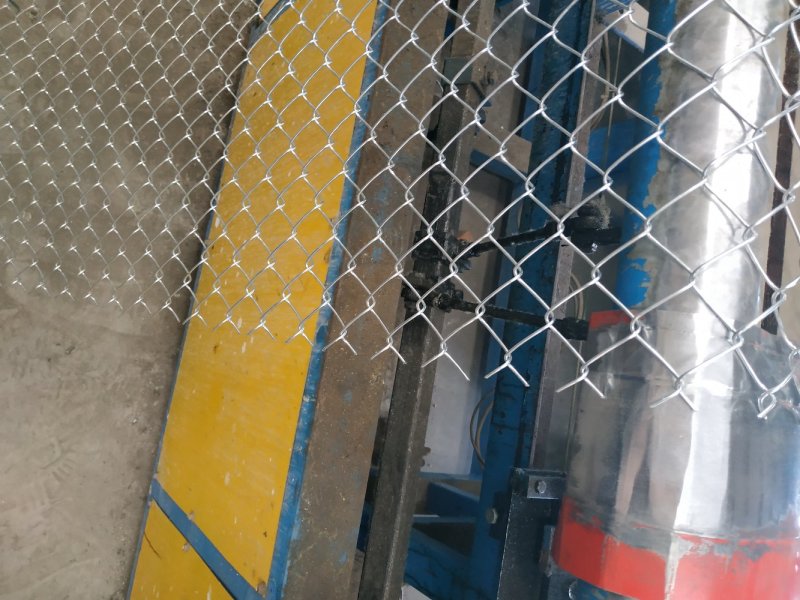 热镀锌圈地围栏网圈牛羊猪网镀锌勾花网铁丝网护栏网隔离网