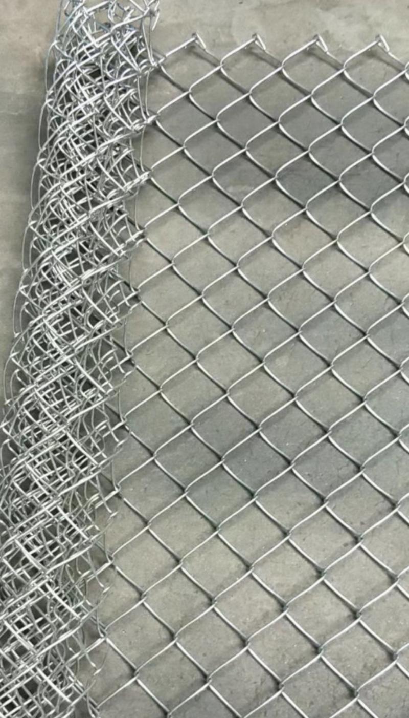 热镀锌圈地围栏网圈牛羊猪网镀锌勾花网铁丝网护栏网隔离网
