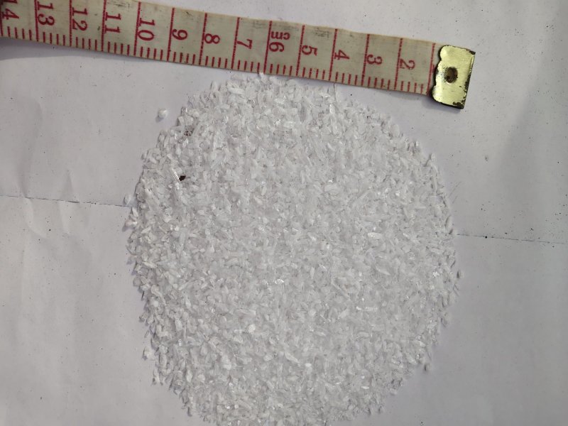 石膏粒石膏面批发诚信经营量大可联系亲物流资两种规格供应
