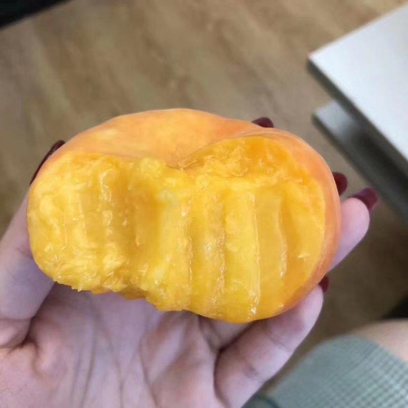 黄桃黄金蟠桃4.5斤装黄桃黄油桃电商一件代发