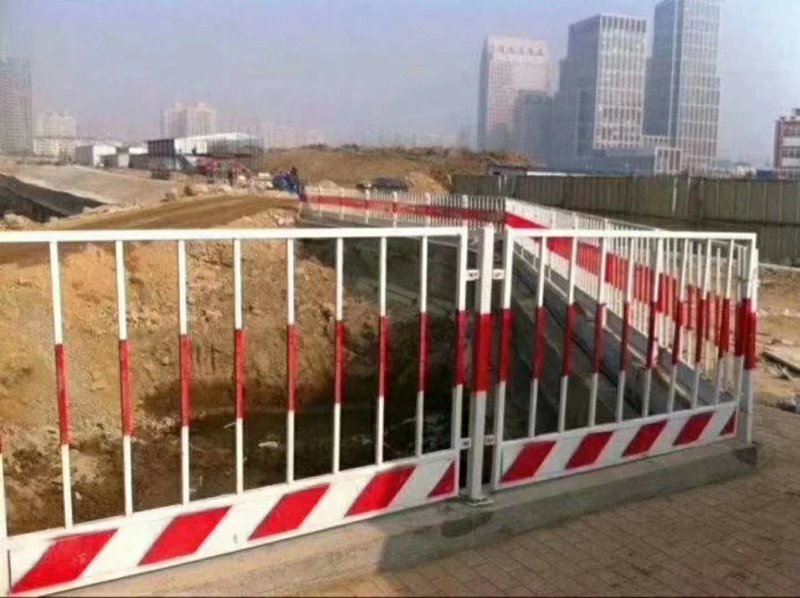 车间隔离网防护网围网铁丝网库房隔离网工地防护网