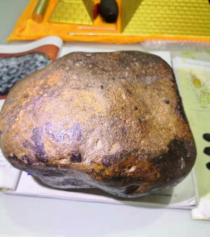 百年金丝楠木雕刻木料陨石