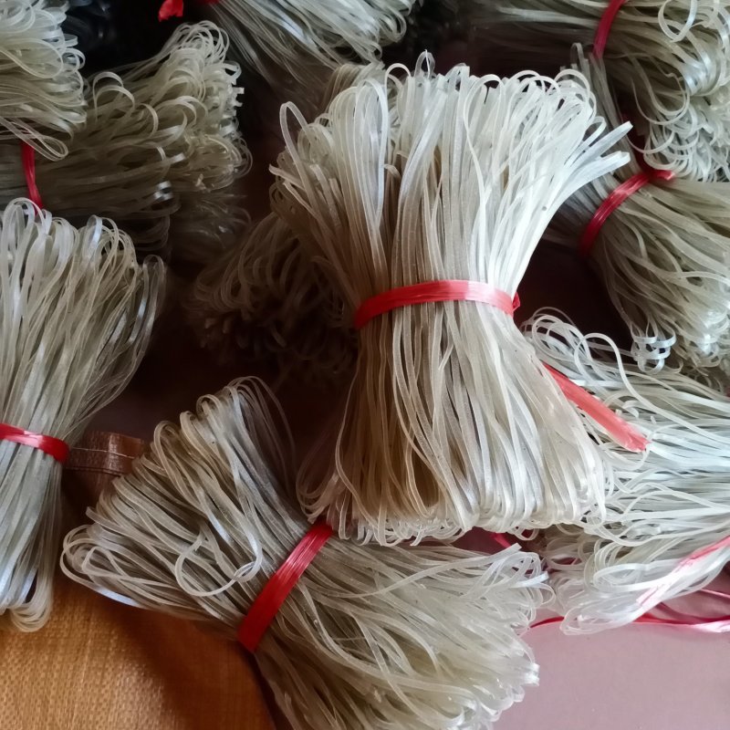 长期供应：手工挑粉都是手工做的（扁扎粉）大量批发。