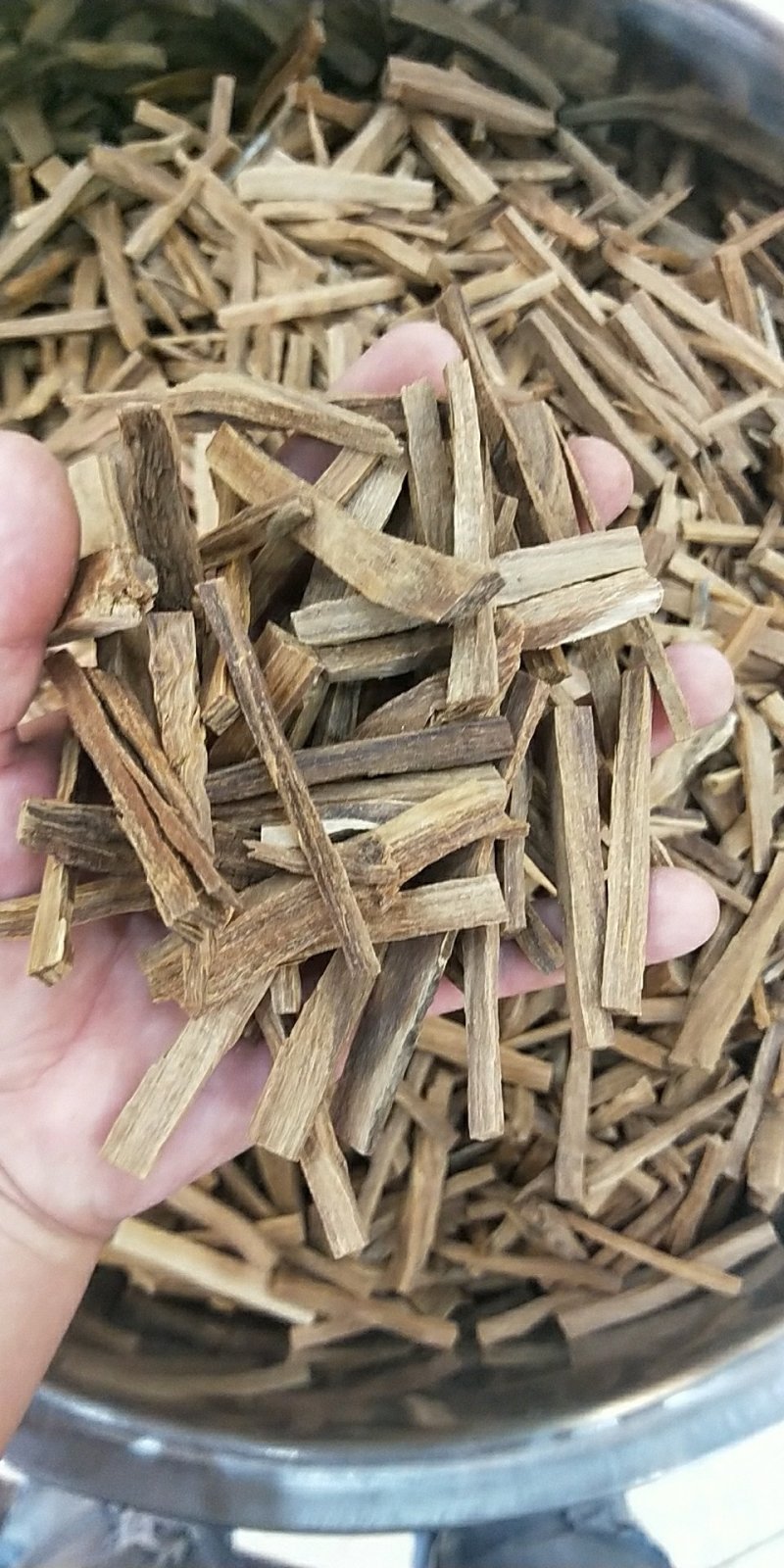 正品檀香假一赔十供应上千种中药材批发零售量大从优