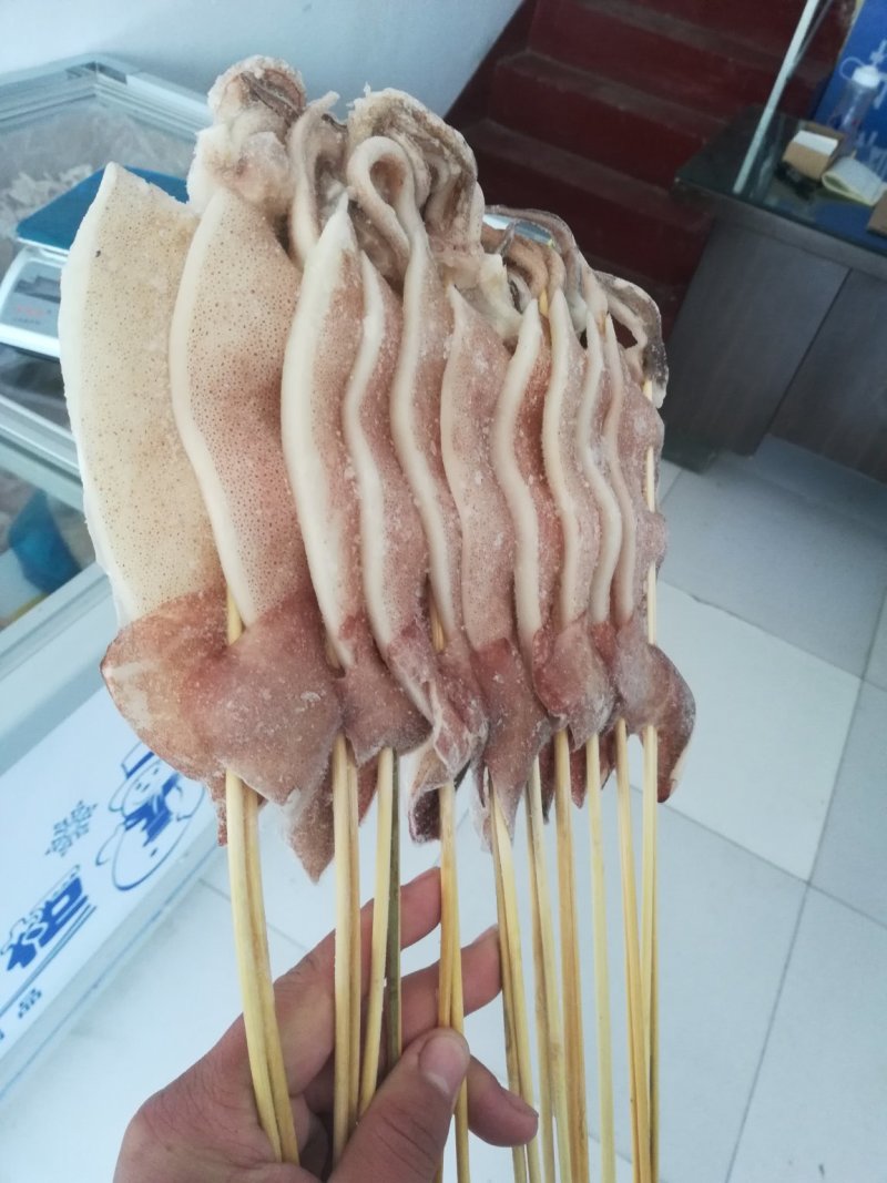 凤舞串龙珠串鱿鱼大串鱿鱼串，各种规格，保质保量