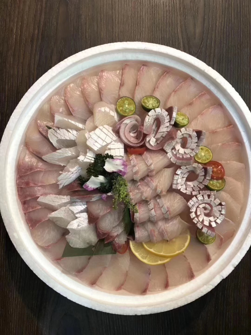 黄尾狮