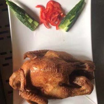 牛肉汤卤制的烧鸡