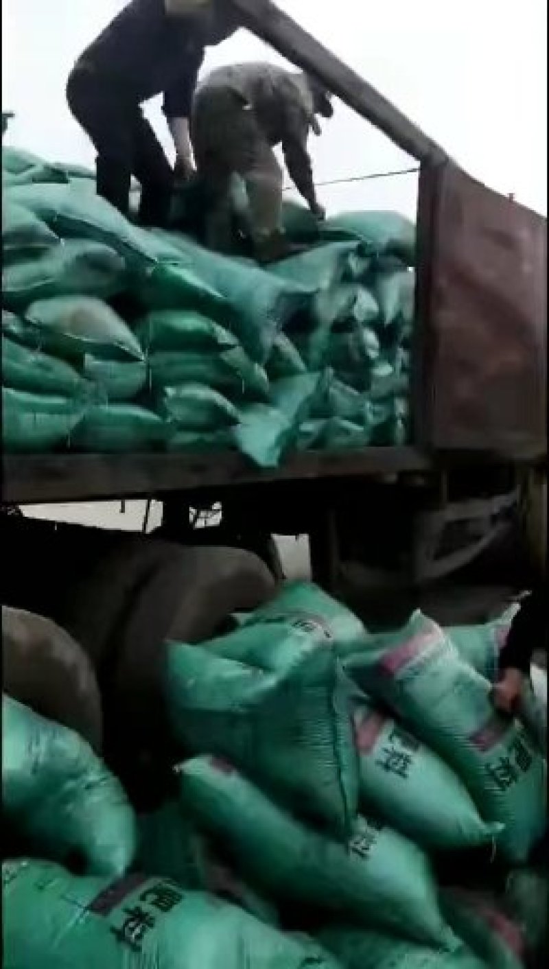 发酵腐熟纯鸡粪厂家直销内含腐殖酸豆粕玉米皮