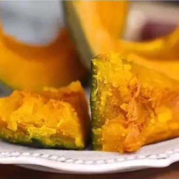 新疆贵族南瓜，口感香甜细腻，板栗味道浓郁，真正的瓜王