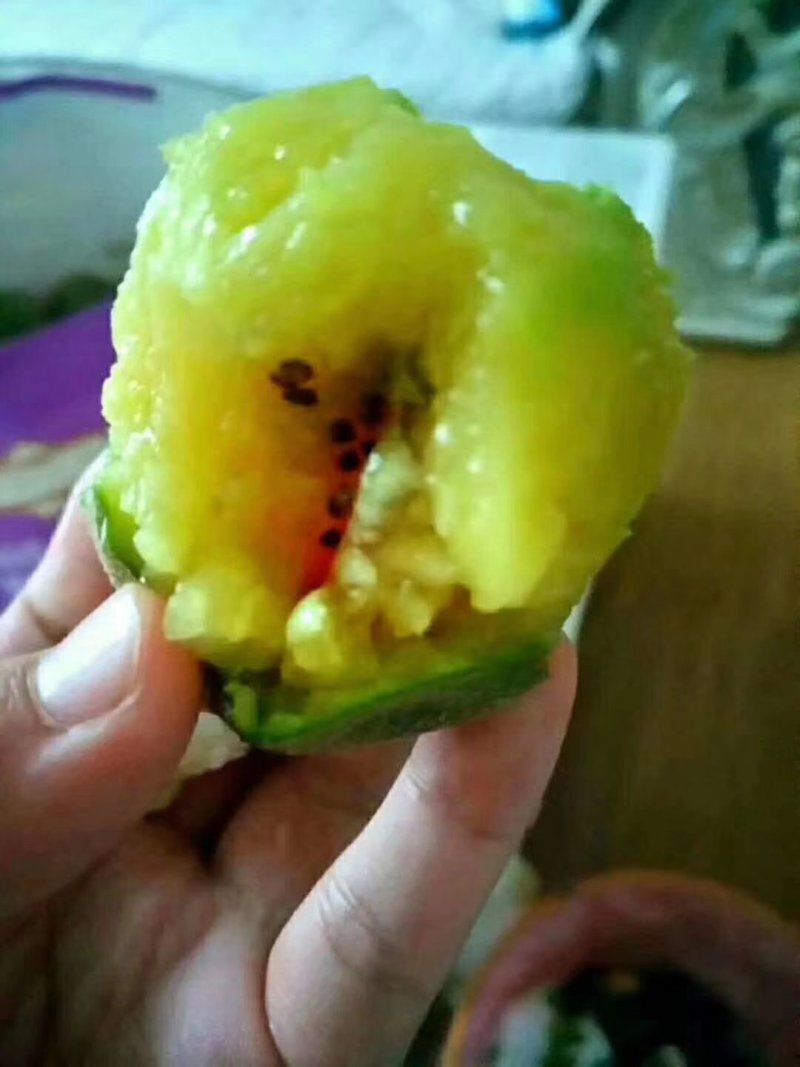 来自深山的红心猕猴桃，品质好，有机绿色放心水果，