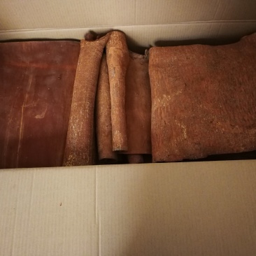 广西肉桂：刮皮厚桂板广西农家自销量大从优