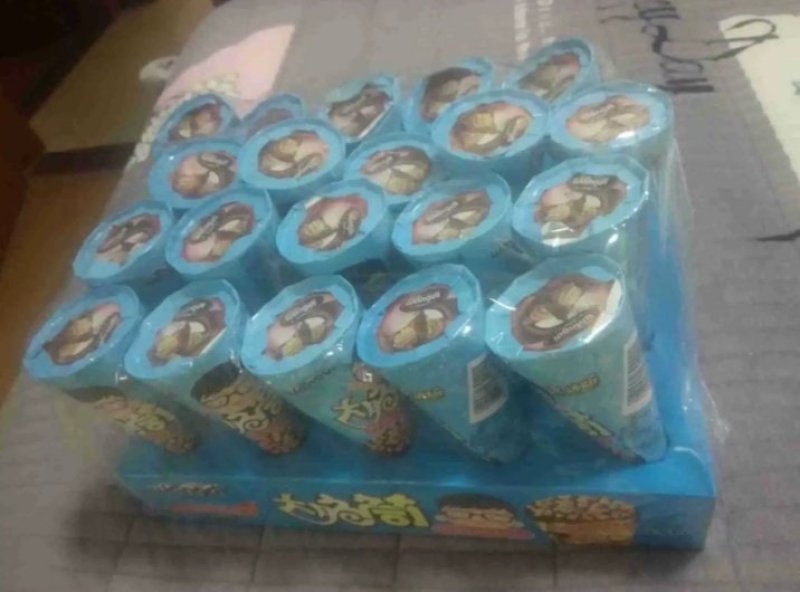 脆筒巧克力饼干