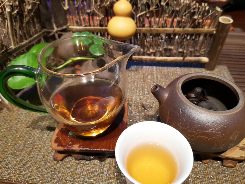 梧州六堡茶10年六堡茶果