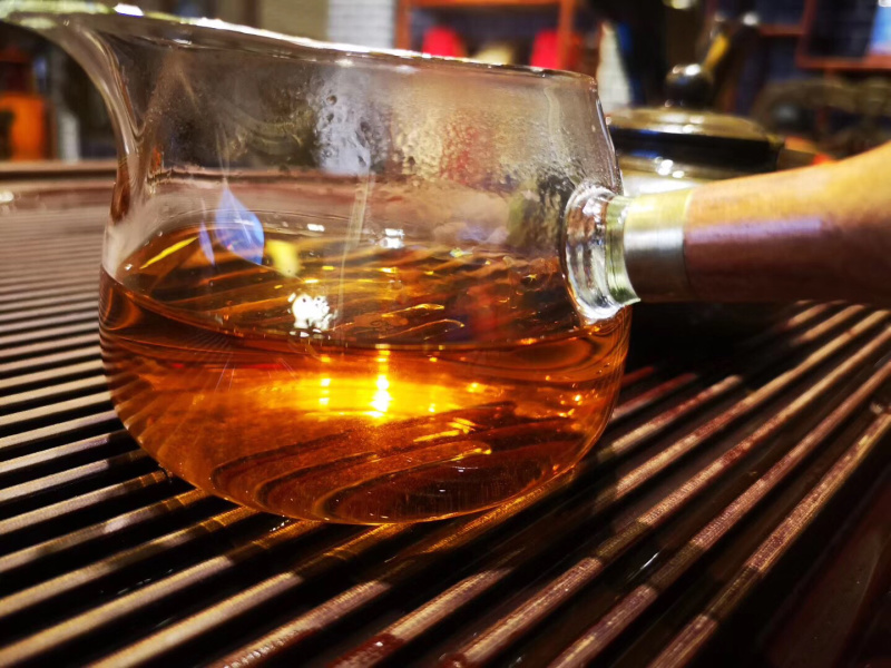 梧州六堡茶2005年霜降老茶婆