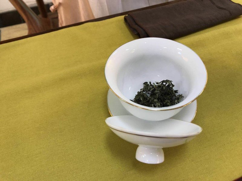 贵州高原绿茶毛峰茶清明茶干净放心的茶