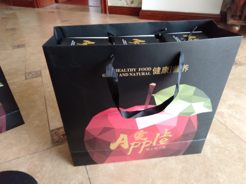 【片红红富士】🍎红富士苹果色泽鲜艳口感脆甜纸袋