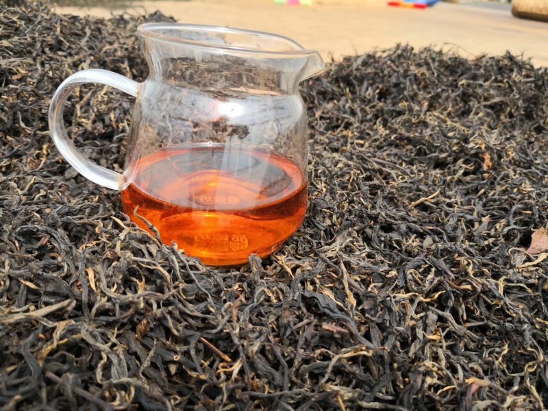 版纳晒红茶