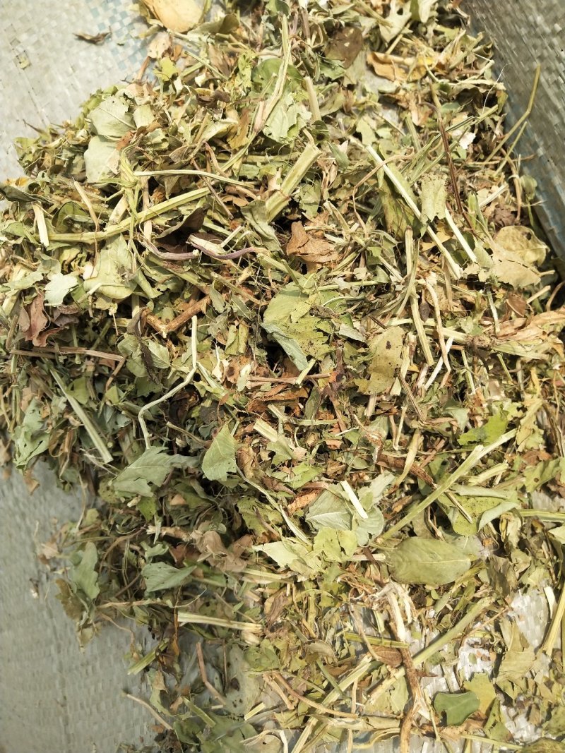 花生秧两次除土，全年供货