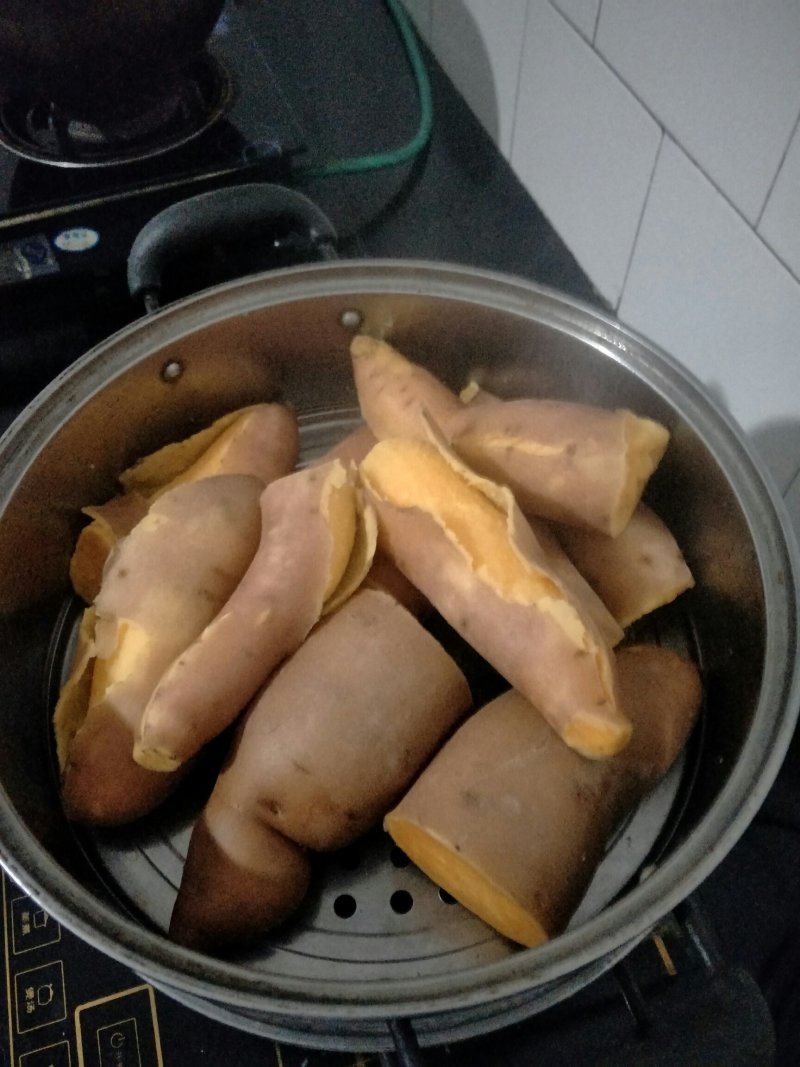 红薯烟薯，口感纯正，供货量大，基地直供一手货源