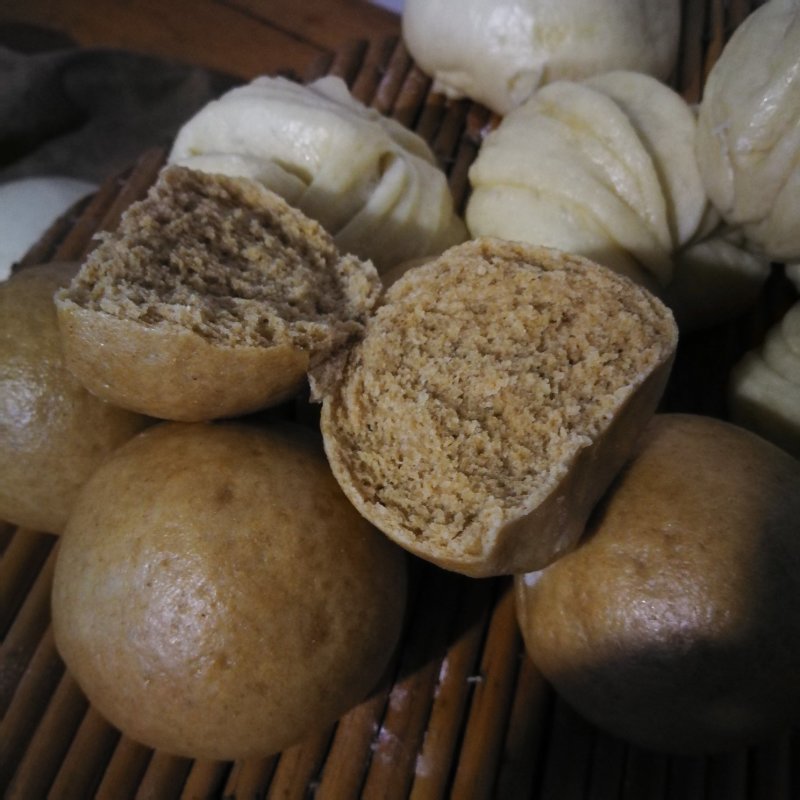 非转基因全麦粉，石磨加工，生态种植小麦原粮。