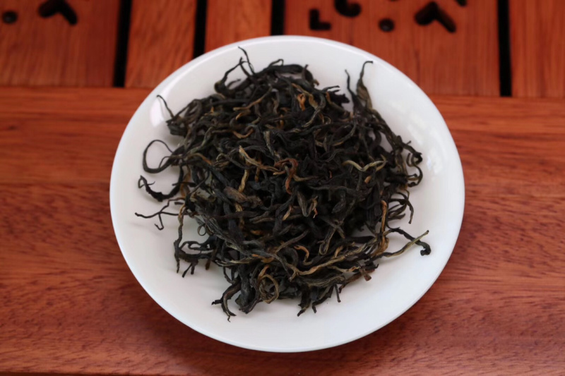 云南梁河高山回龙茶（海拨最高在2000米以上）