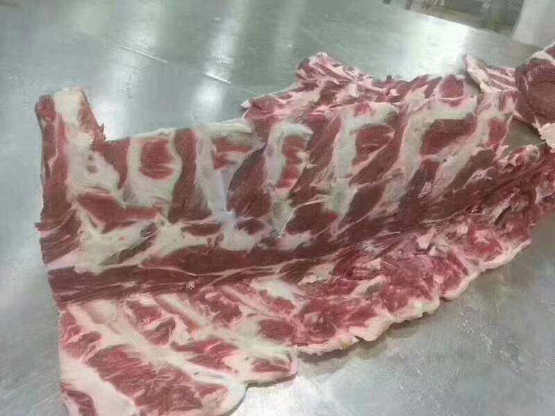 排酸牛脖骨，牛脊骨，都是，口感非常好红烧，酱都很好。