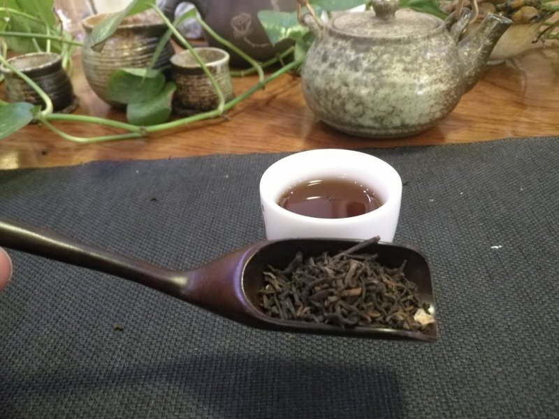 茉莉六堡茶06年陈化400g罐装横县茶厂荣誉出品