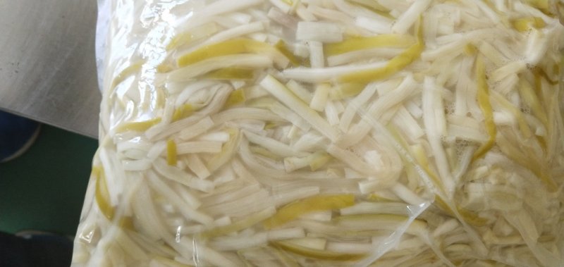 真空箱装酸笋丝