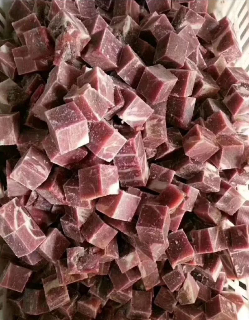 厂家直销一手牛肉粒（热销品）