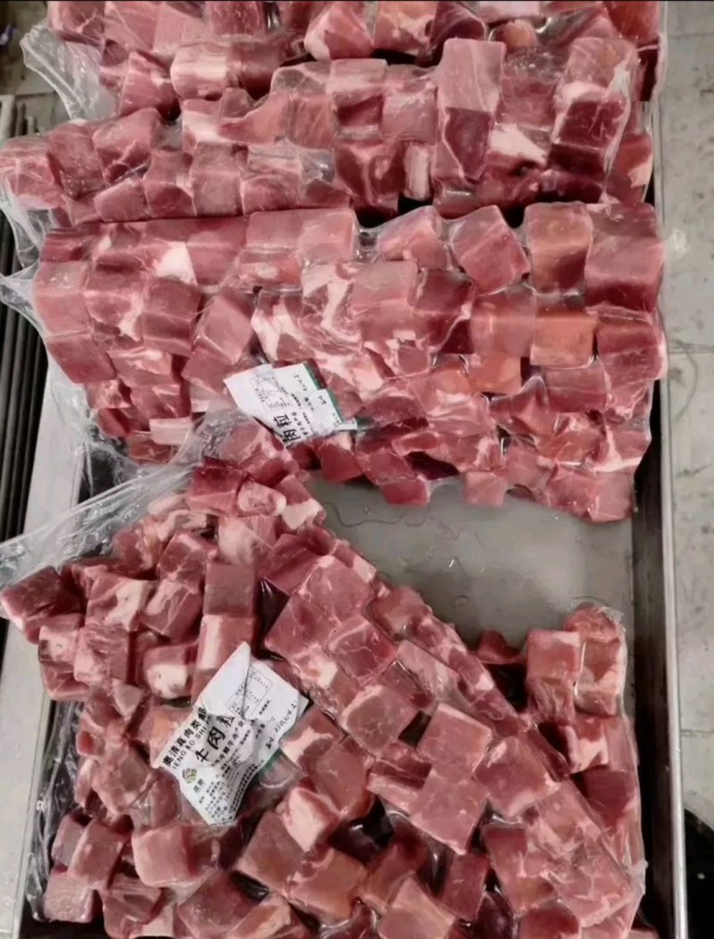 厂家直销一手牛肉粒（热销品）