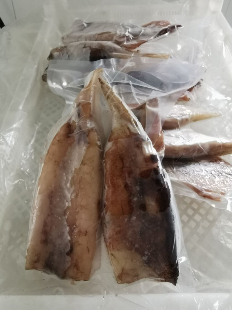 单冻鱿鱼筒