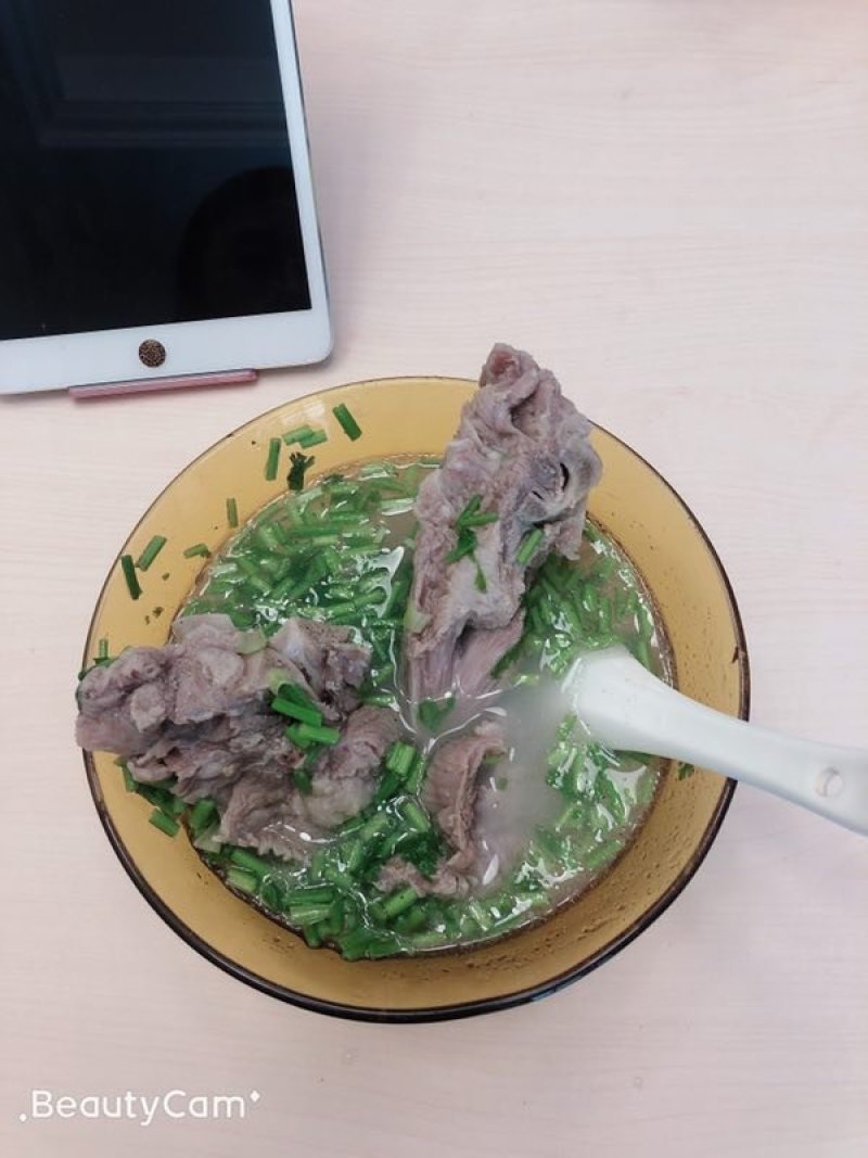 羔羊寸骨羊蝎子鲜货冷冻发货常年供应，可以对接全国